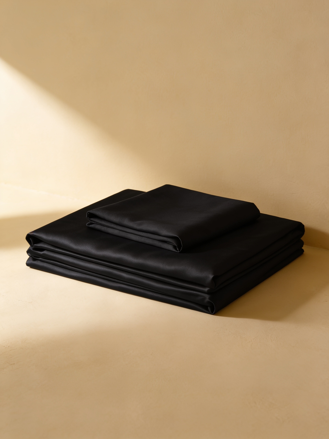 Silk Bed Sheet Eclipse Black